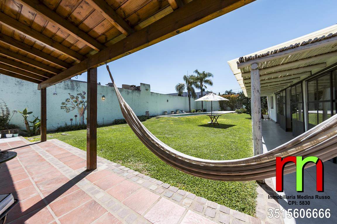 ARGUELLO - OPORTUNIDAD - 12 CUADRA DE AV. MARTINOLLI