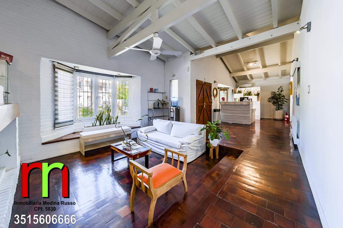 ARGUELLO - OPORTUNIDAD - 12 CUADRA DE AV. MARTINOLLI