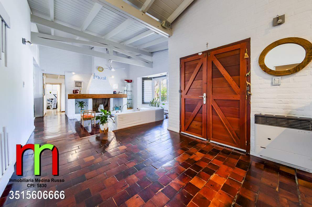 ARGUELLO - OPORTUNIDAD - 12 CUADRA DE AV. MARTINOLLI