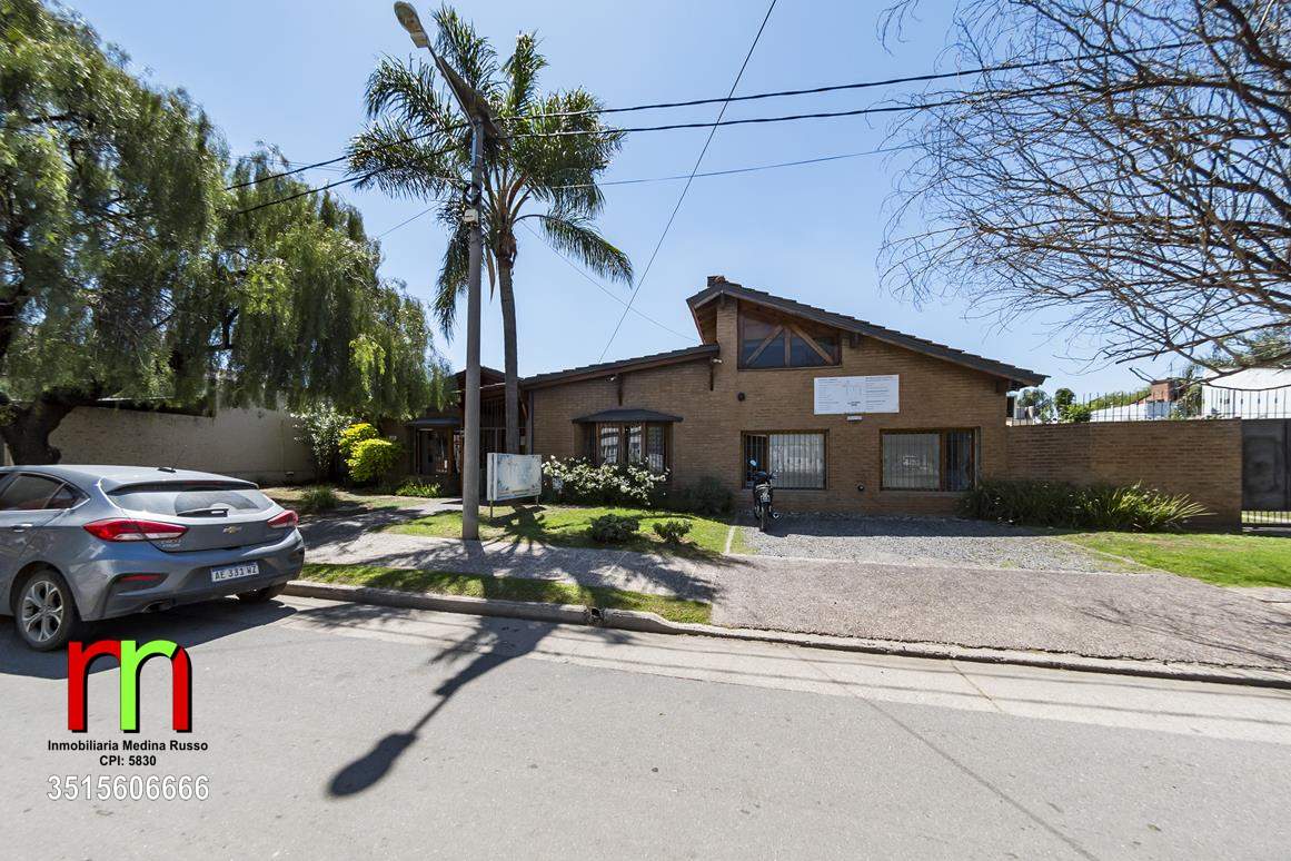 ARGUELLO - OPORTUNIDAD - 12 CUADRA DE AV. MARTINOLLI