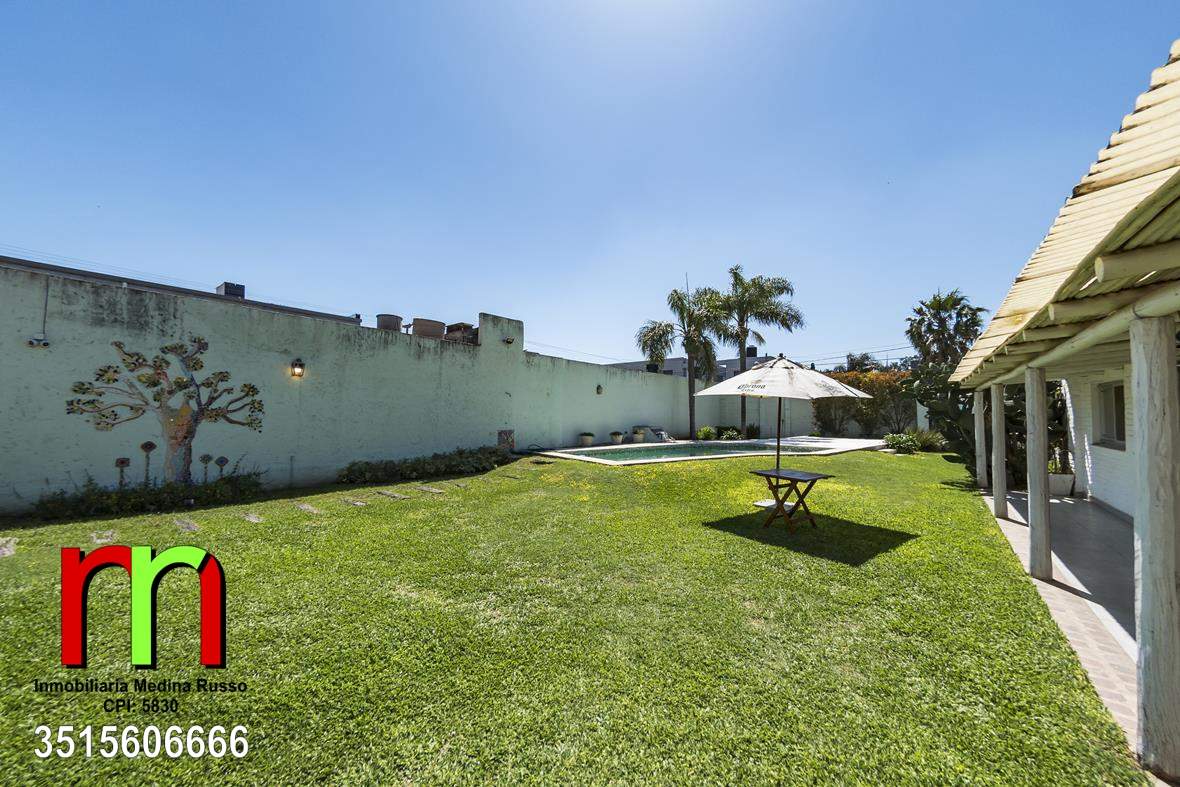 ARGUELLO - OPORTUNIDAD - 12 CUADRA DE AV. MARTINOLLI