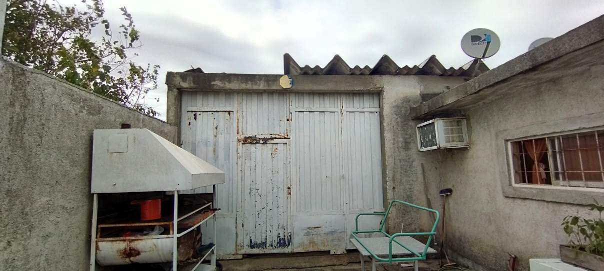 CASA  GALPON A REFACCIONAR - MALVINAS ARGENTINAS - CORDOBA