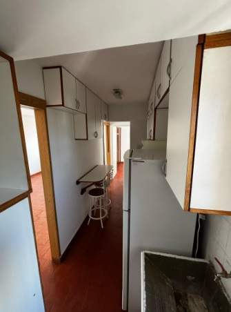 Alquilo depto 2 dorm. cplacard. B Alberdi.