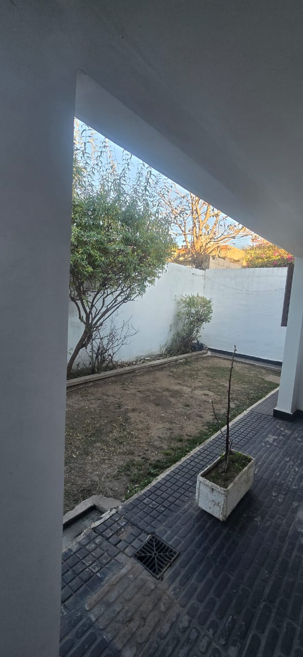 CASA DOS DORMITORIOS. ZONA SUR.