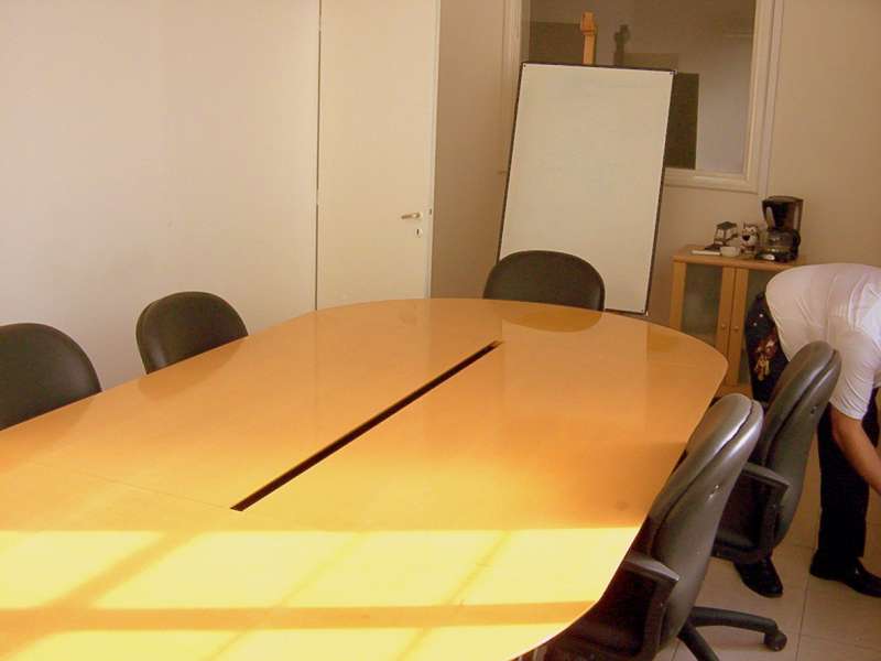 PISO PARA ACOMERCIAL POR ESCALERA EN NUEVA CORDOBA