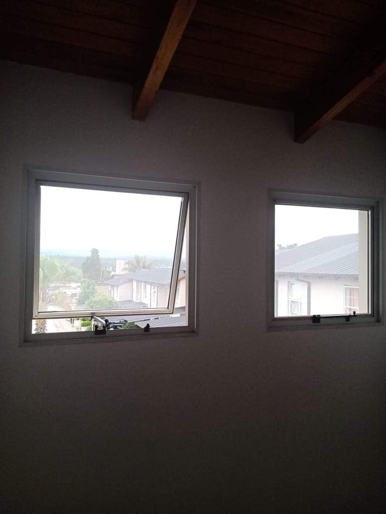 Duplex en Venta !! Complejo con Pileta !!