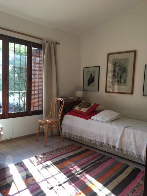 Venta casa 3 dormitorios de una sola planta, en el corazón de Villa Belgrano