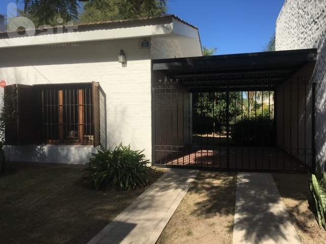 Venta casa 3 dormitorios de una sola planta, en el corazón de Villa Belgrano