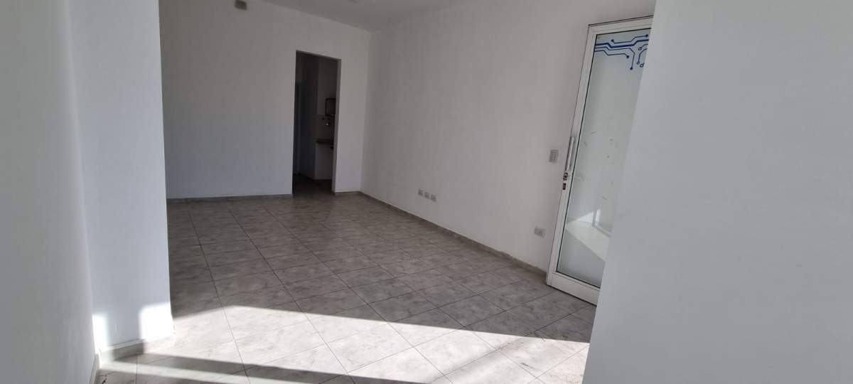 Sr Vende hermoso local.