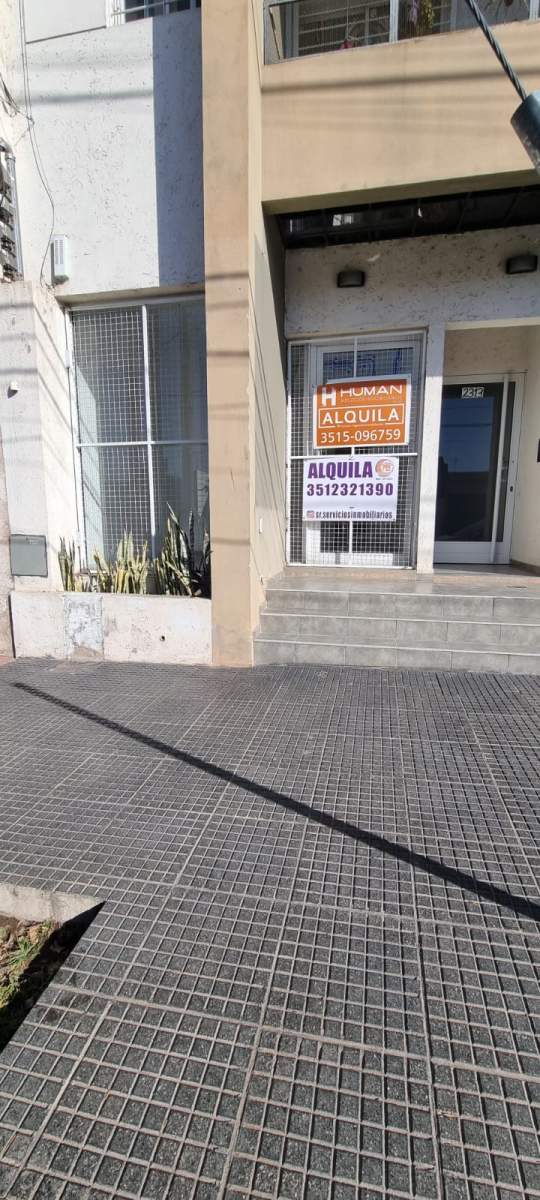 Sr Vende hermoso local.