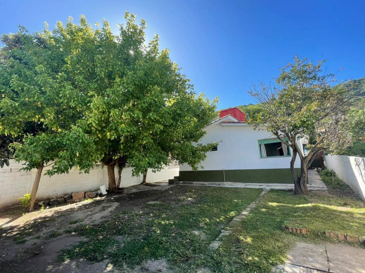 SE VENDE CASA EN JOSE MUÑOZ VILLA CARLOS PAZ