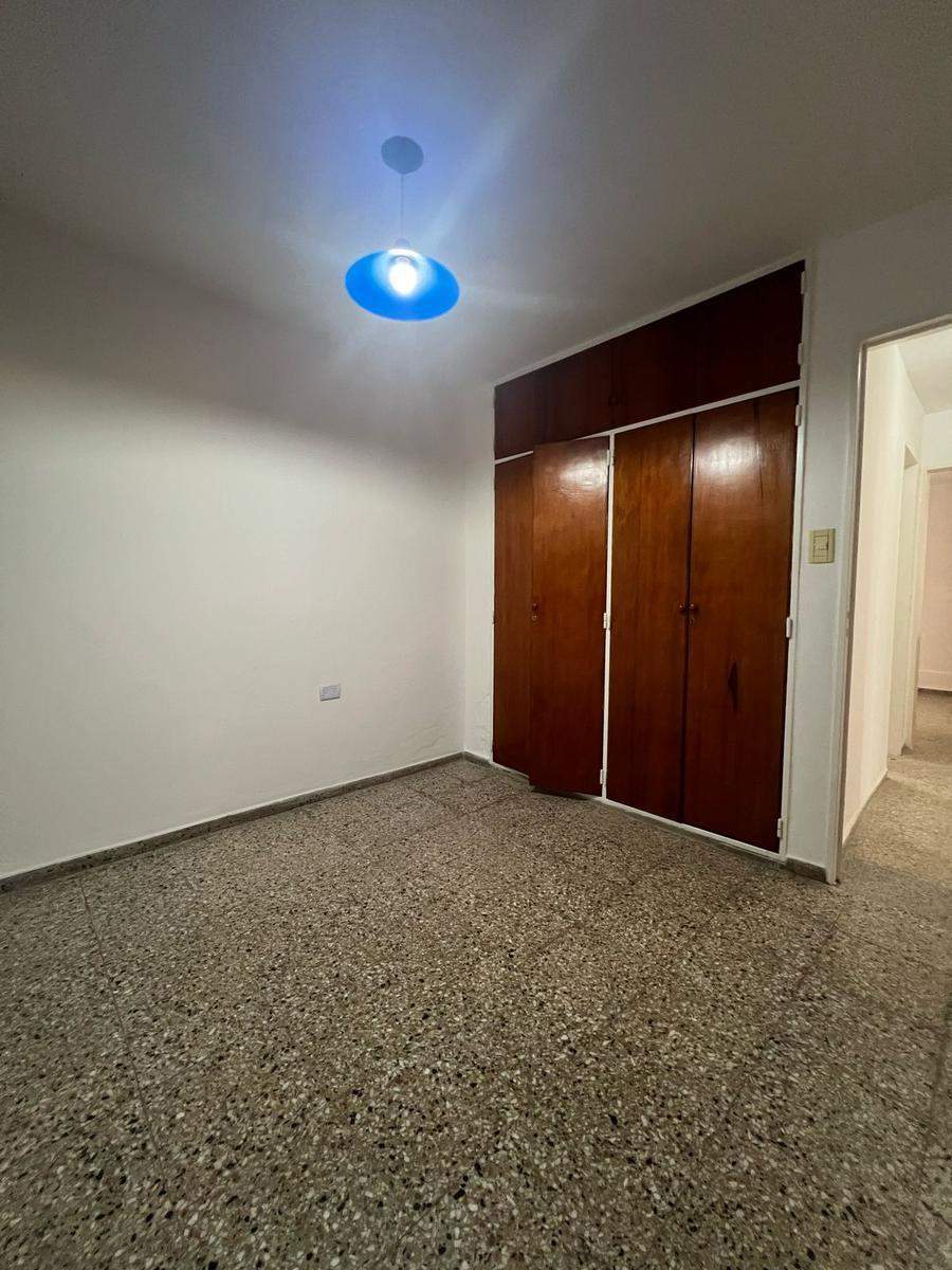 Planta Baja - Dos Dormitorios - Patio - Cochera propia