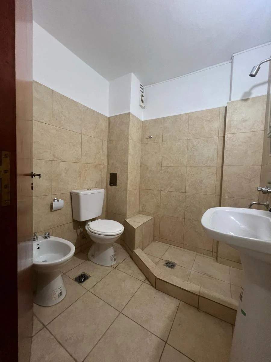 Planta Baja - Dos Dormitorios - Patio - Cochera propia