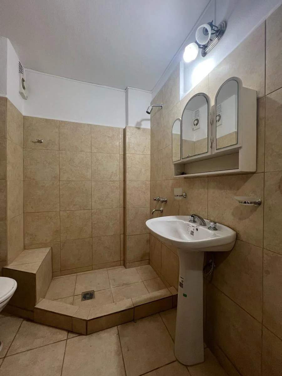 Planta Baja - Dos Dormitorios - Patio - Cochera propia