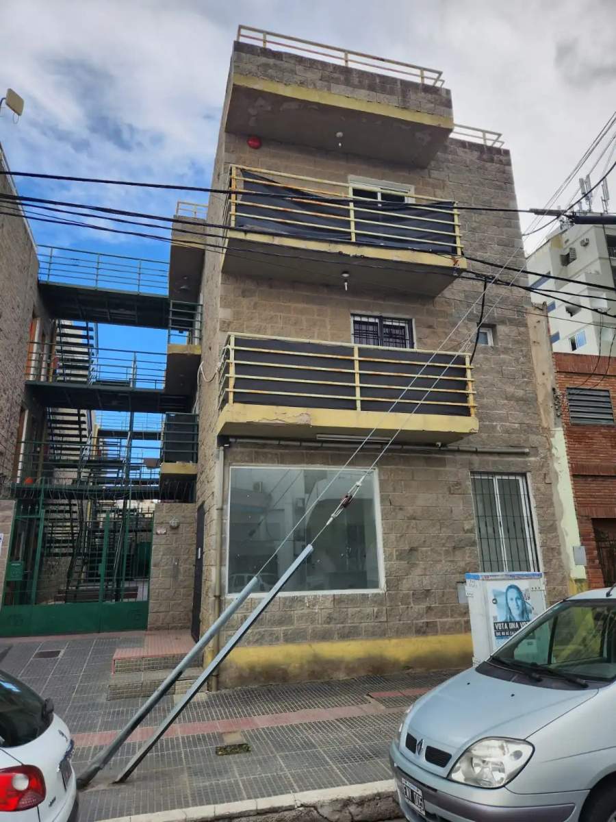 LOCAL ESQUINA - Recibo vehículo - Financio