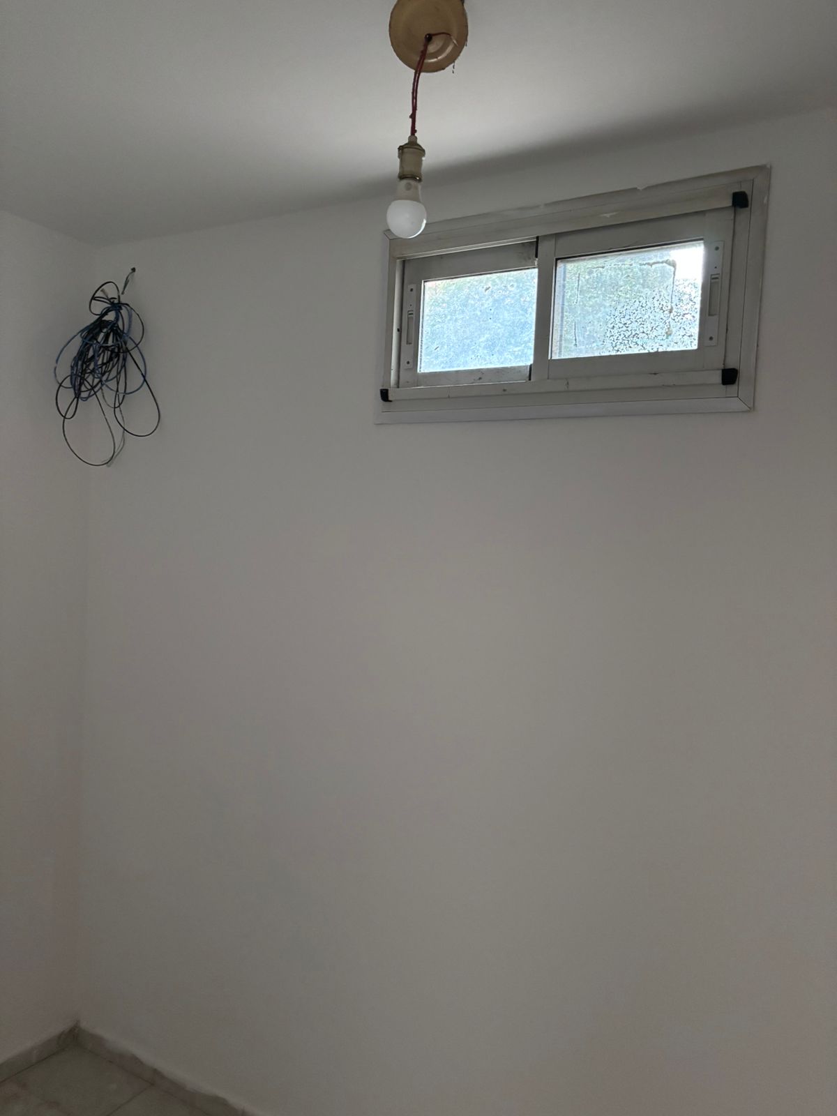 Se alquila propiedad para vivienda, o uso comercial