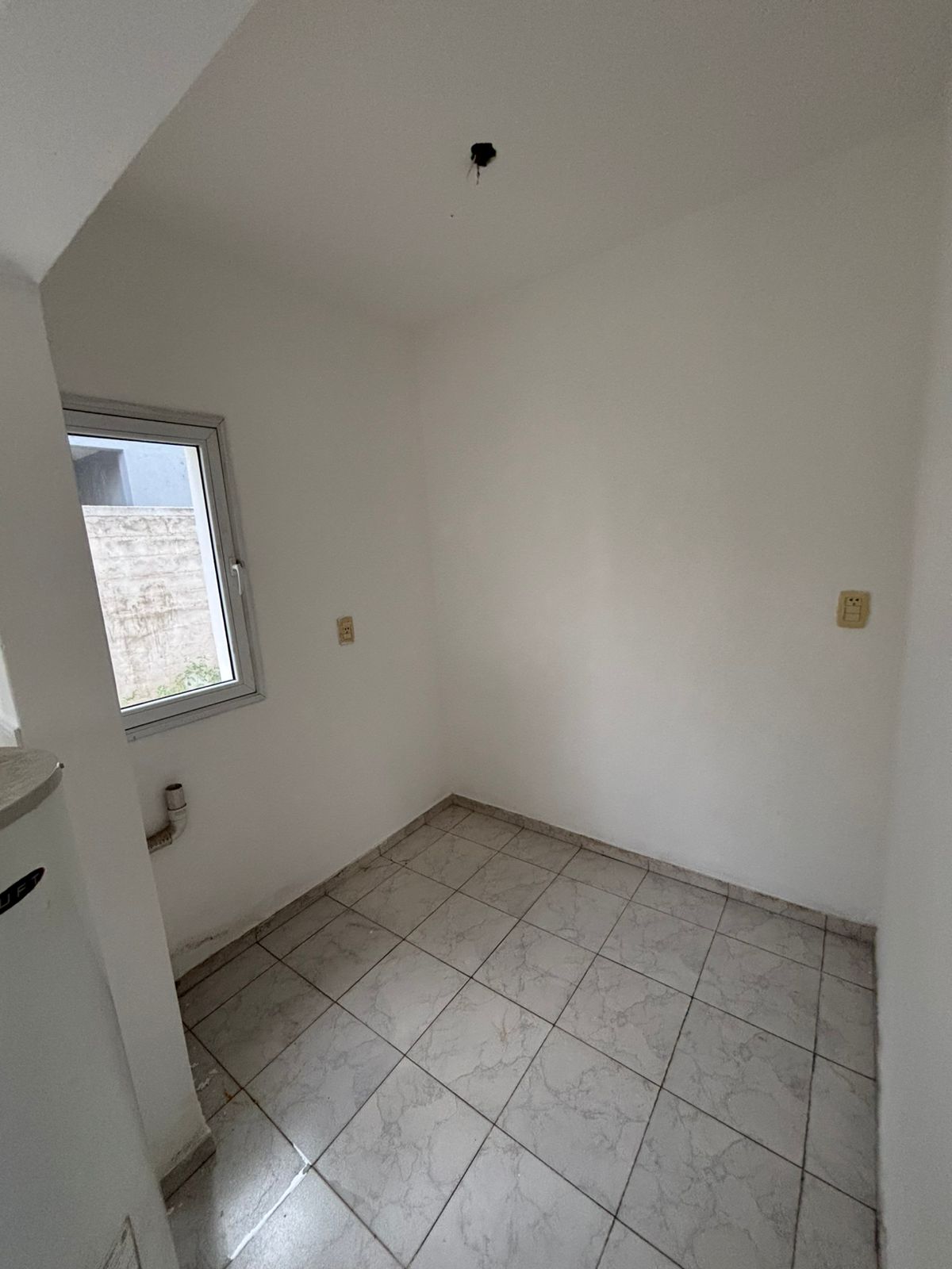 Se alquila propiedad para vivienda, o uso comercial