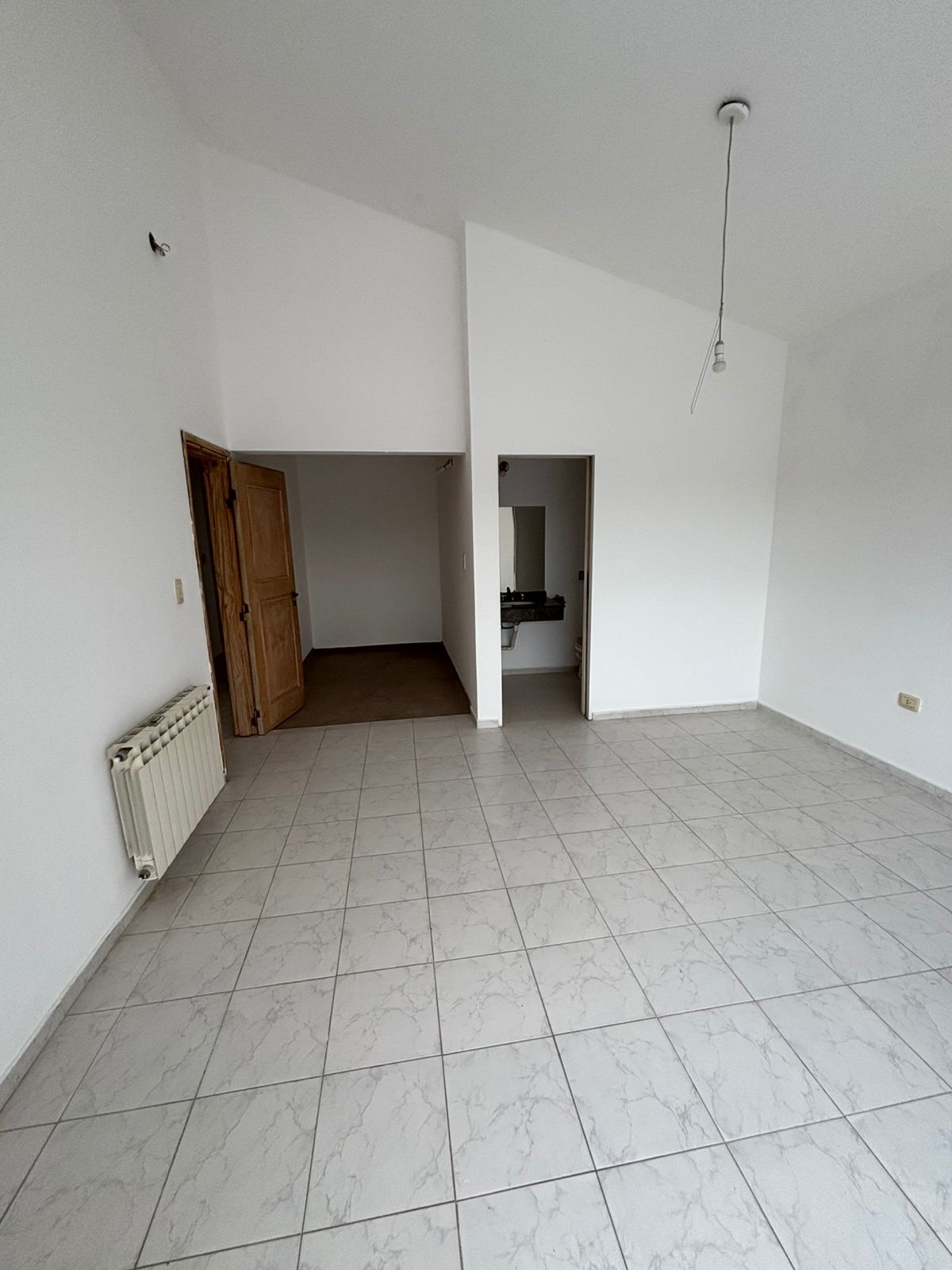 Se alquila propiedad para vivienda, o uso comercial