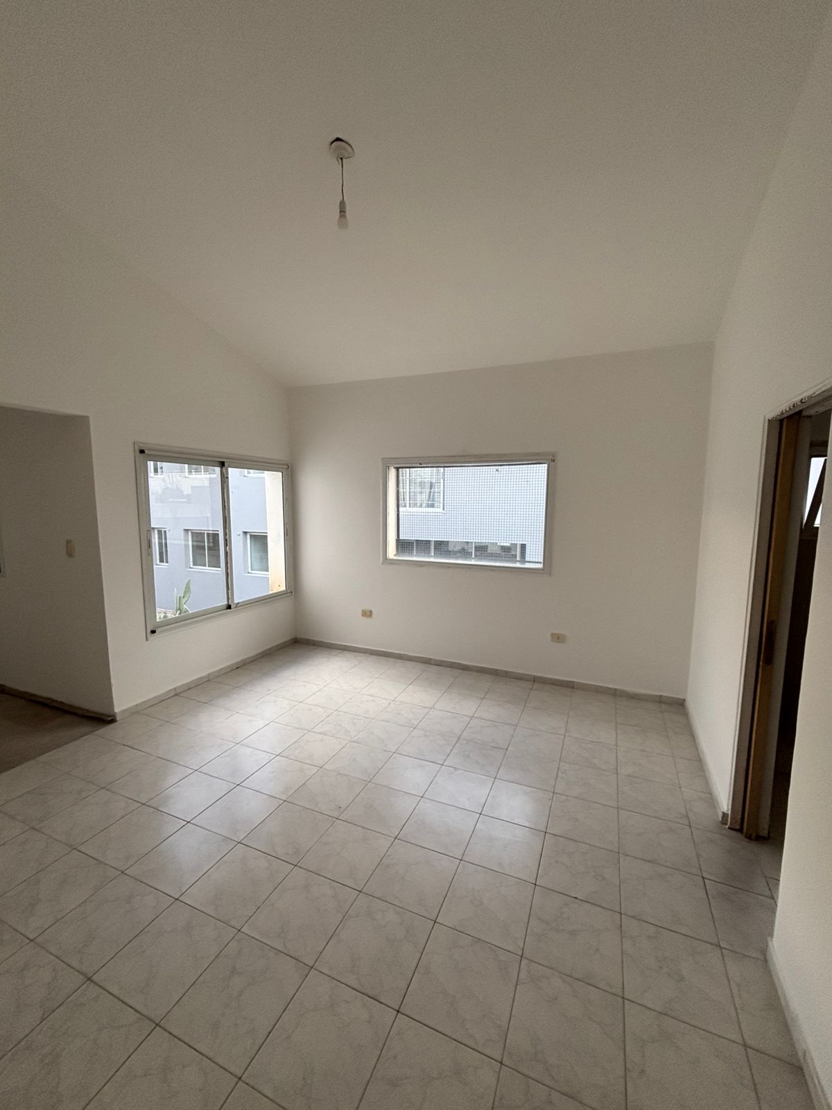 Se alquila propiedad para vivienda, o uso comercial