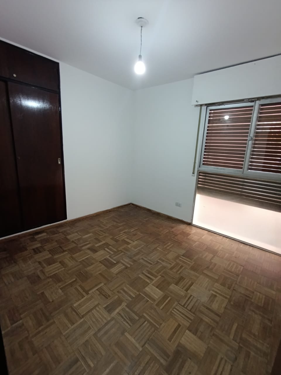B CENTRO  27 DE ABRIL 200  DEPTO EN VENTA  2 DORM  APTO BANCOR