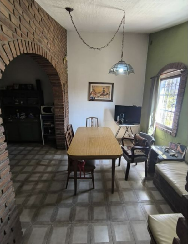VENTA CASA 3 DORMITORIOS AMPL. JARDÍN DEL PILAR
