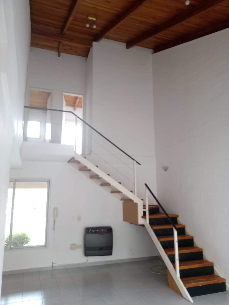 Duplex en Venta !! Complejo con Pileta !!