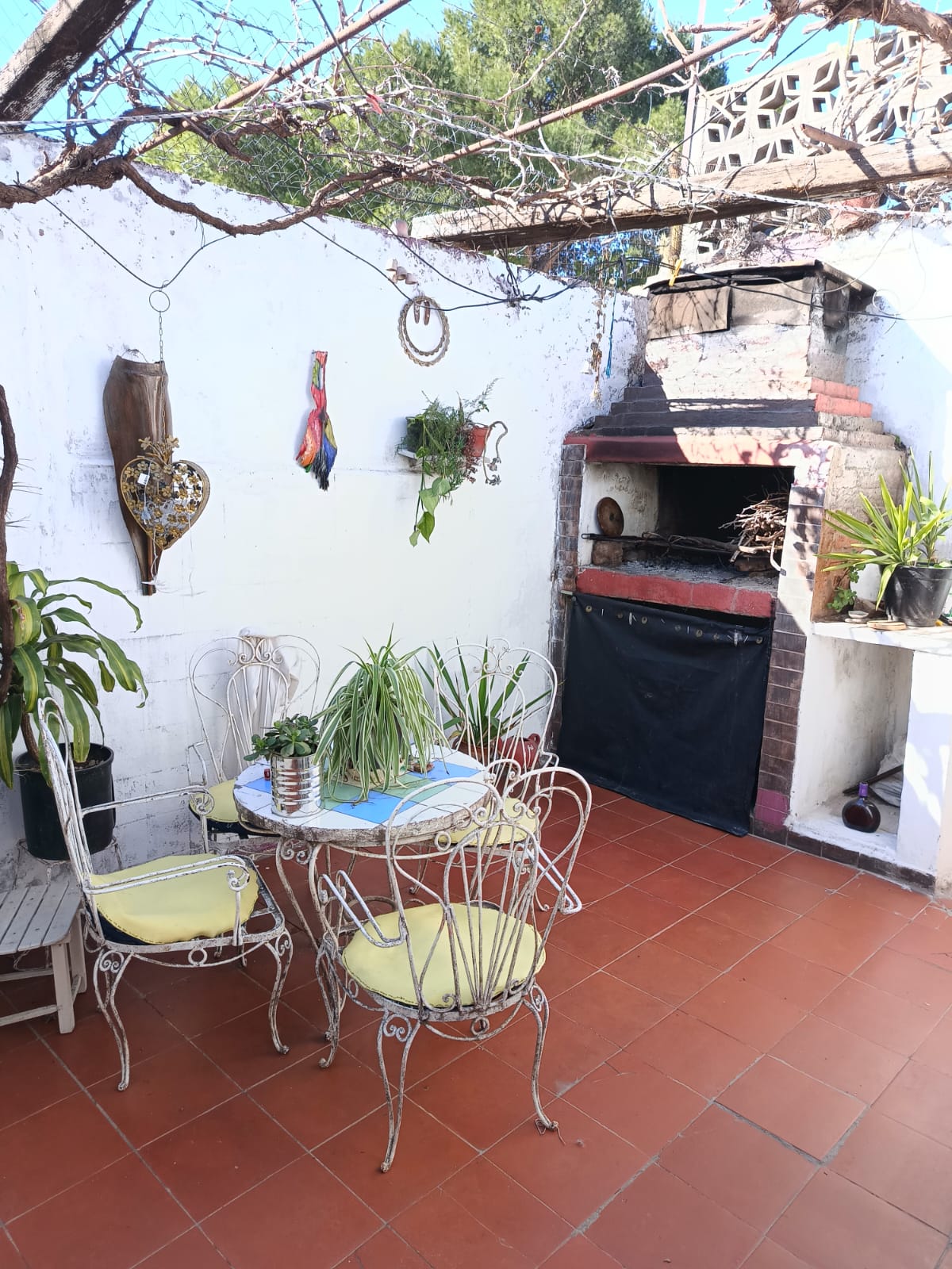 A pasos del centro, con alma de barrio: casa en Observatorio