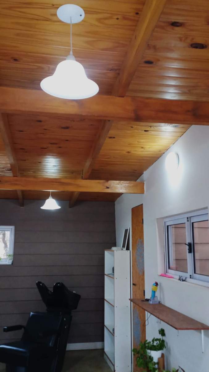 NEGOCIO DE BELLEZA LLAVE EN MANO EN SANTA MÓNICA: PELUQUERÍA EN FUNCIONAMIENTO