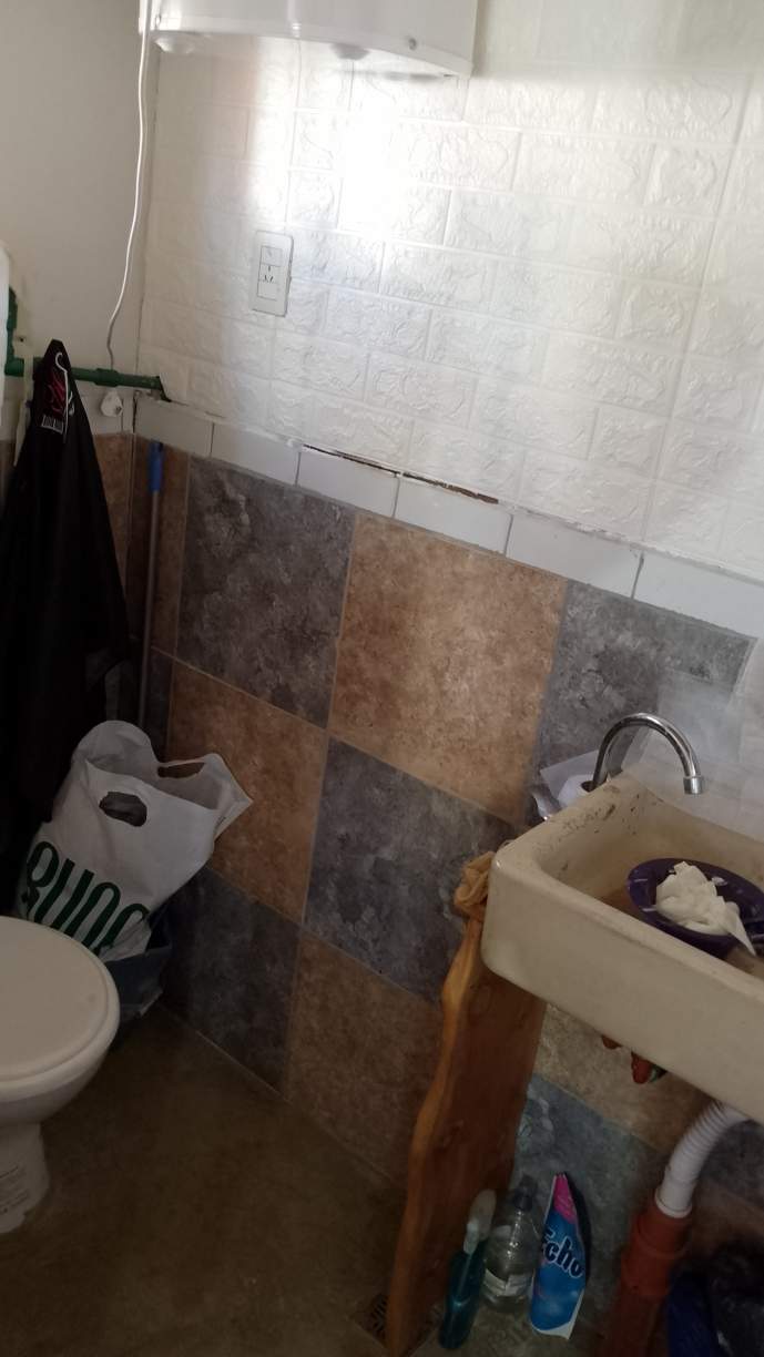 NEGOCIO DE BELLEZA LLAVE EN MANO EN SANTA MÓNICA: PELUQUERÍA EN FUNCIONAMIENTO