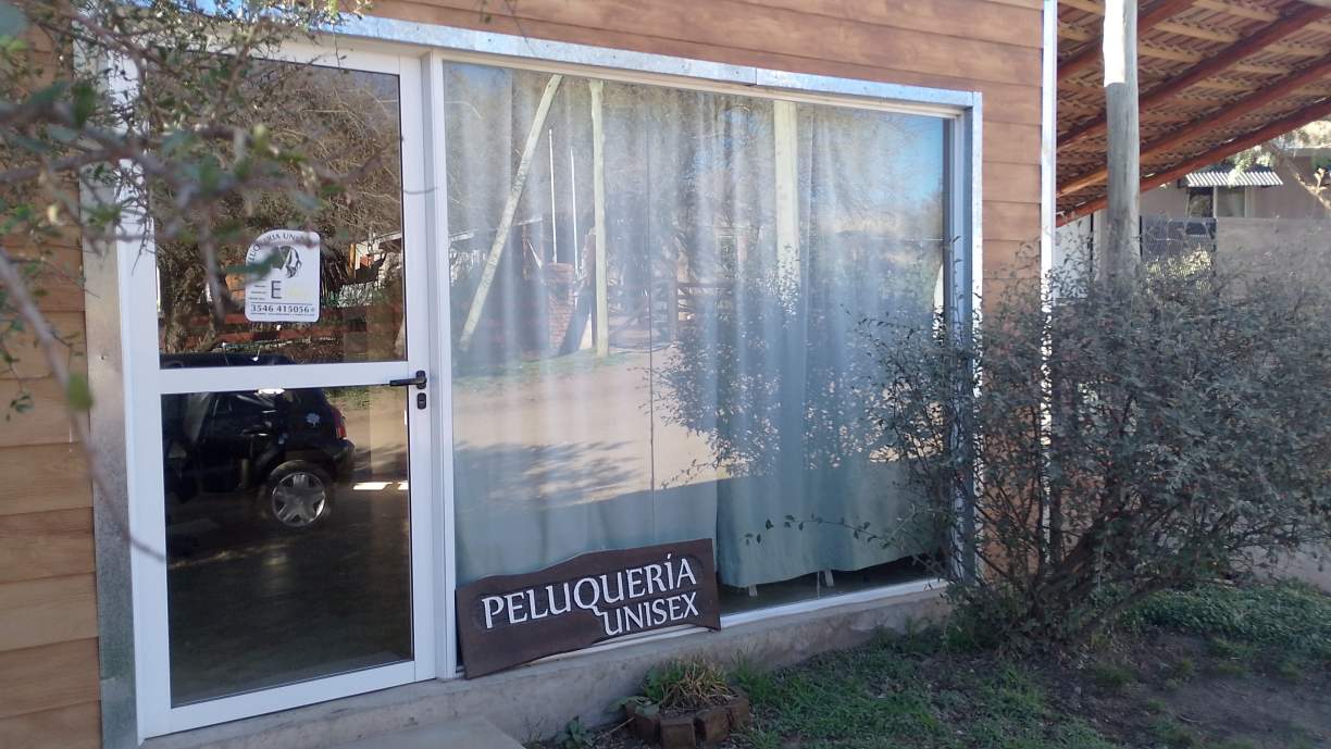 NEGOCIO DE BELLEZA LLAVE EN MANO EN SANTA MÓNICA: PELUQUERÍA EN FUNCIONAMIENTO