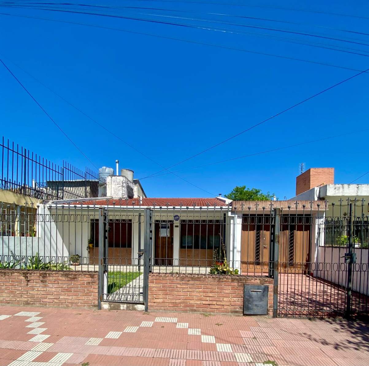 Vendo casa en San fernando cordoba 3 5 partes por escritura