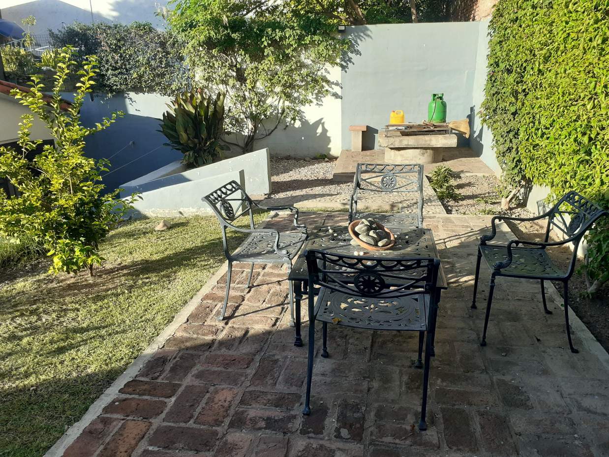 Oportunidad en Providencia , Casa con excelente ubicación -  APTO CREDITO