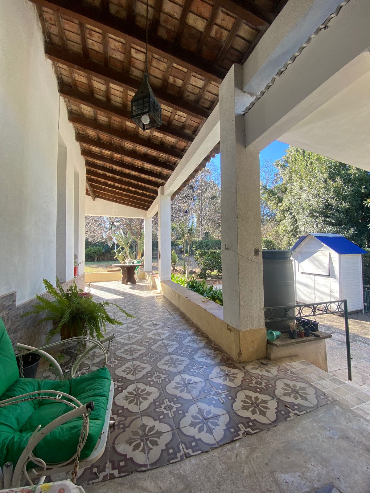 OPORTUNIDAD DE INVERSIÓN Y EMPRENDIMIENTO, CASONA  2 UNIDADES HABITACIONALES CON TODOS LOS SERVICIOS EN PLENO CENTRO DE HUERTA GANDE, PROVINCIA DE CÓR