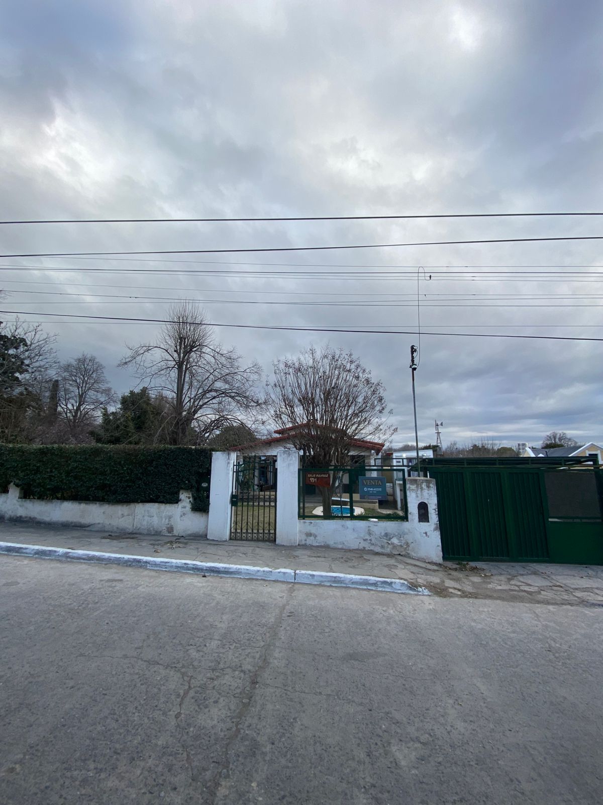 OPORTUNIDAD DE INVERSIÓN Y EMPRENDIMIENTO, CASONA  2 UNIDADES HABITACIONALES CON TODOS LOS SERVICIOS EN PLENO CENTRO DE HUERTA GANDE, PROVINCIA DE CÓR