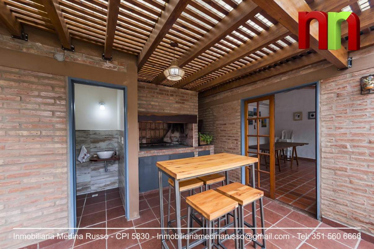 VILLA CLARET - EXCELENTE INMUEBLE RESIDENCIAL