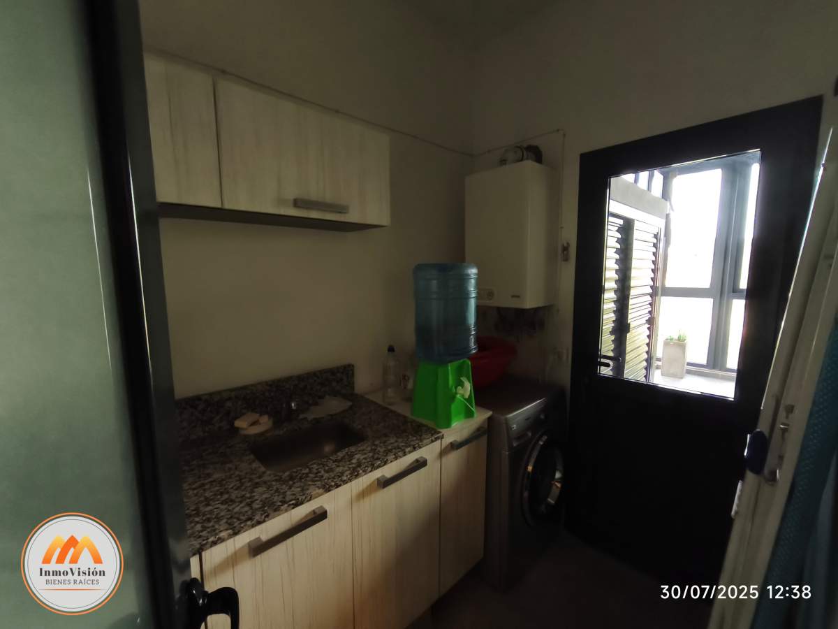 VENTA Q2 - CASA 3 DORMITORIOS