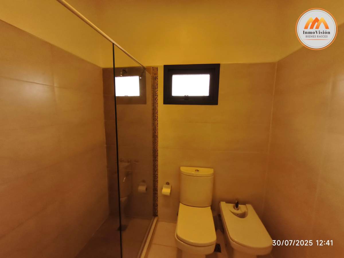 VENTA Q2 - CASA 3 DORMITORIOS