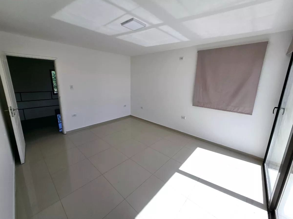 Cerca Carlos Paz Casa 3 dorm en Venta, Lista para Vivir, Fondo NORTE, Pileta