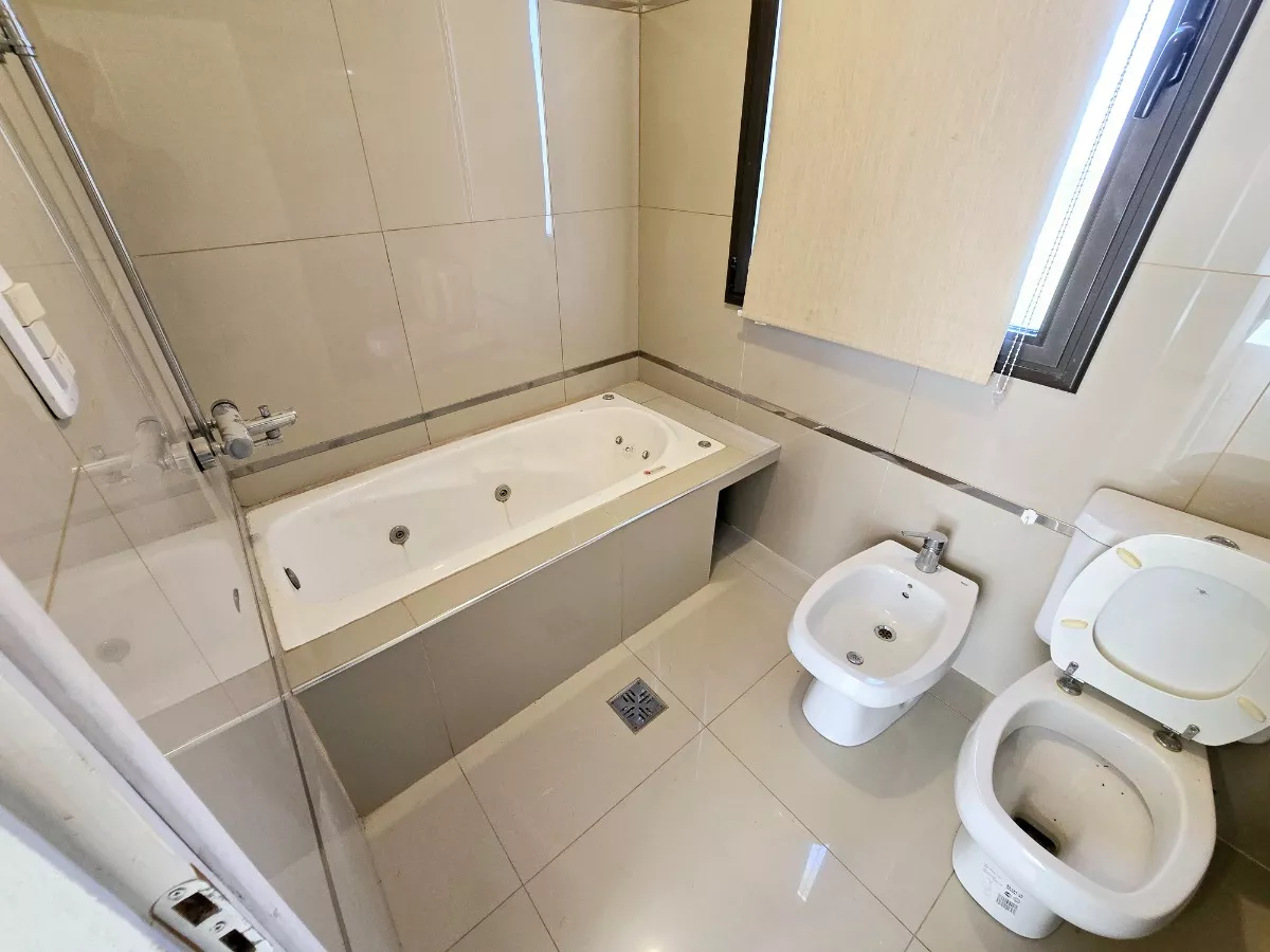 Cerca Carlos Paz Casa 3 dorm en Venta, Lista para Vivir, Fondo NORTE, Pileta