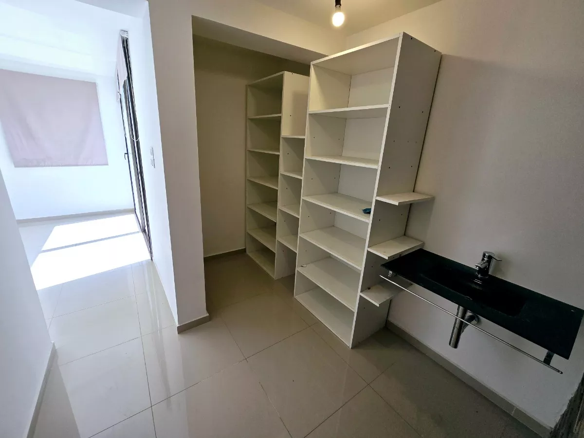 Cerca Carlos Paz Casa 3 dorm en Venta, Lista para Vivir, Fondo NORTE, Pileta