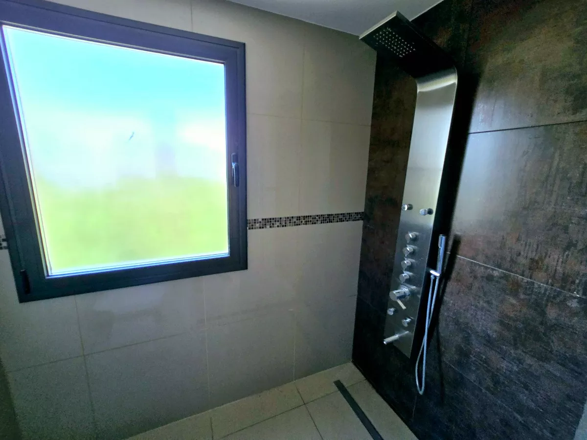 Cerca Carlos Paz Casa 3 dorm en Venta, Lista para Vivir, Fondo NORTE, Pileta