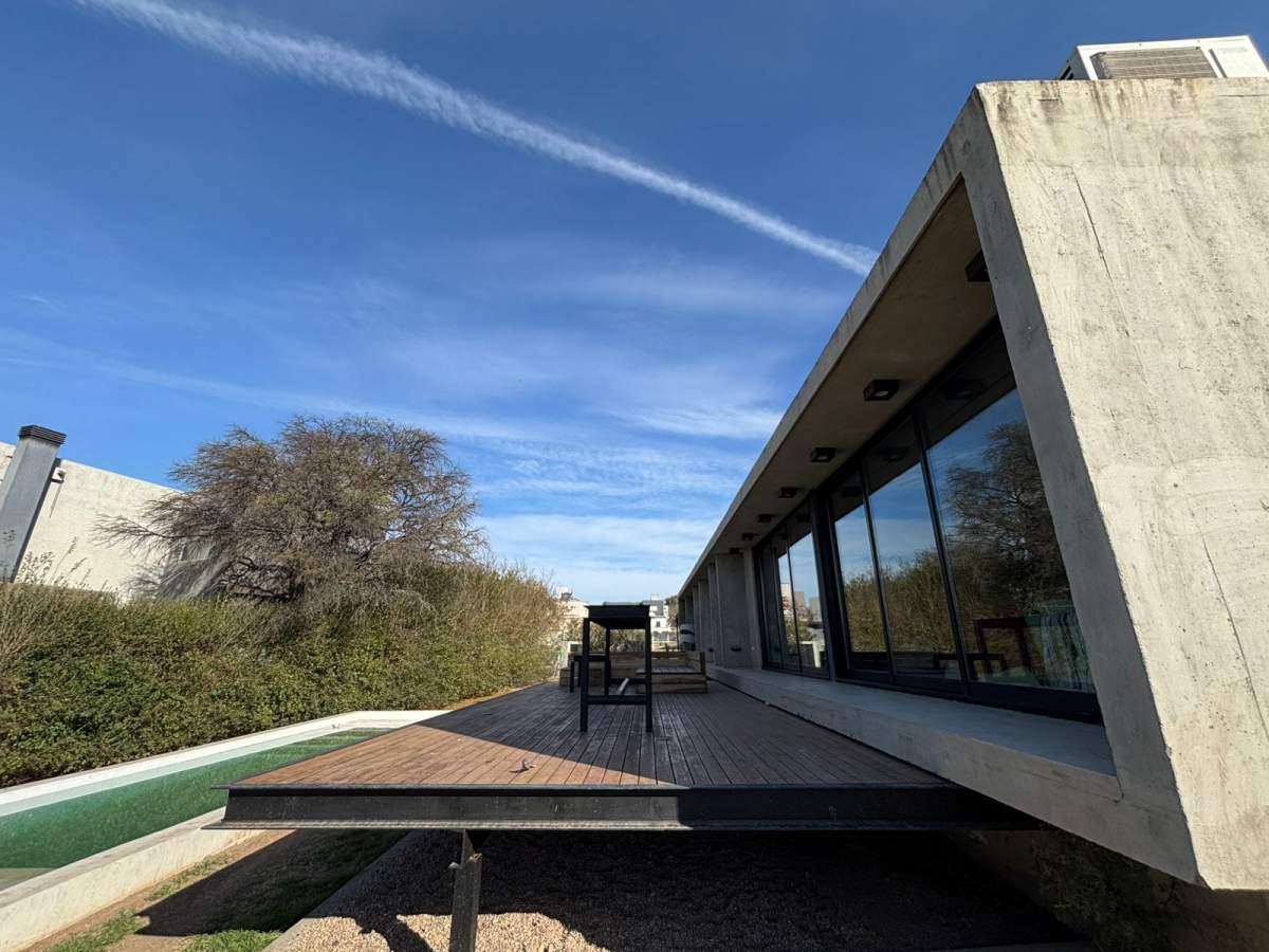 Casa PREMIUN en Venta en Country Valle del Golf (2 dorm)