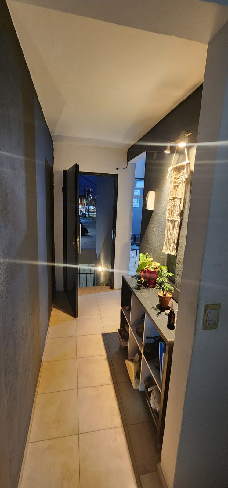 OPORTUNIDAD!! DOS DORMITORIOS - PUEDE SER DE USO COMERCIAL