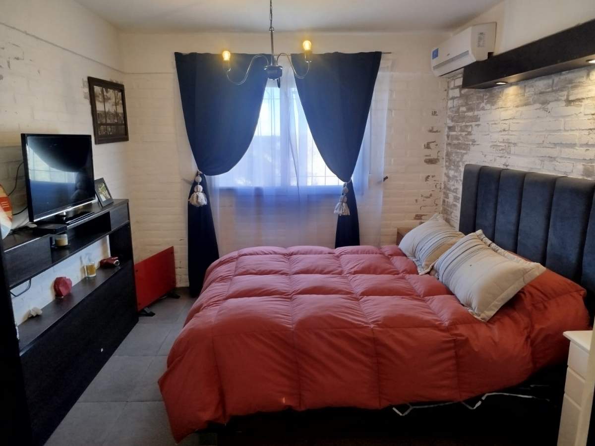 VENDO CASA EN ALTA GRACIA - B VILLA CAMIARES