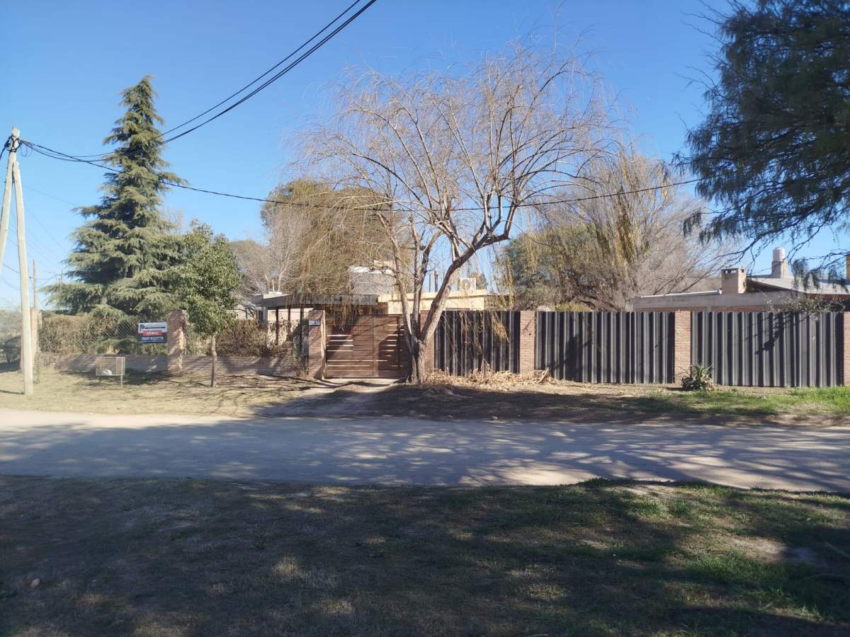 VENDO CASA EN ALTA GRACIA - B VILLA CAMIARES