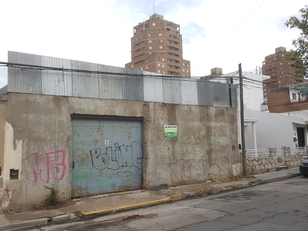 ALQUILO COCHERA ZONA DE TRIBUNALES II