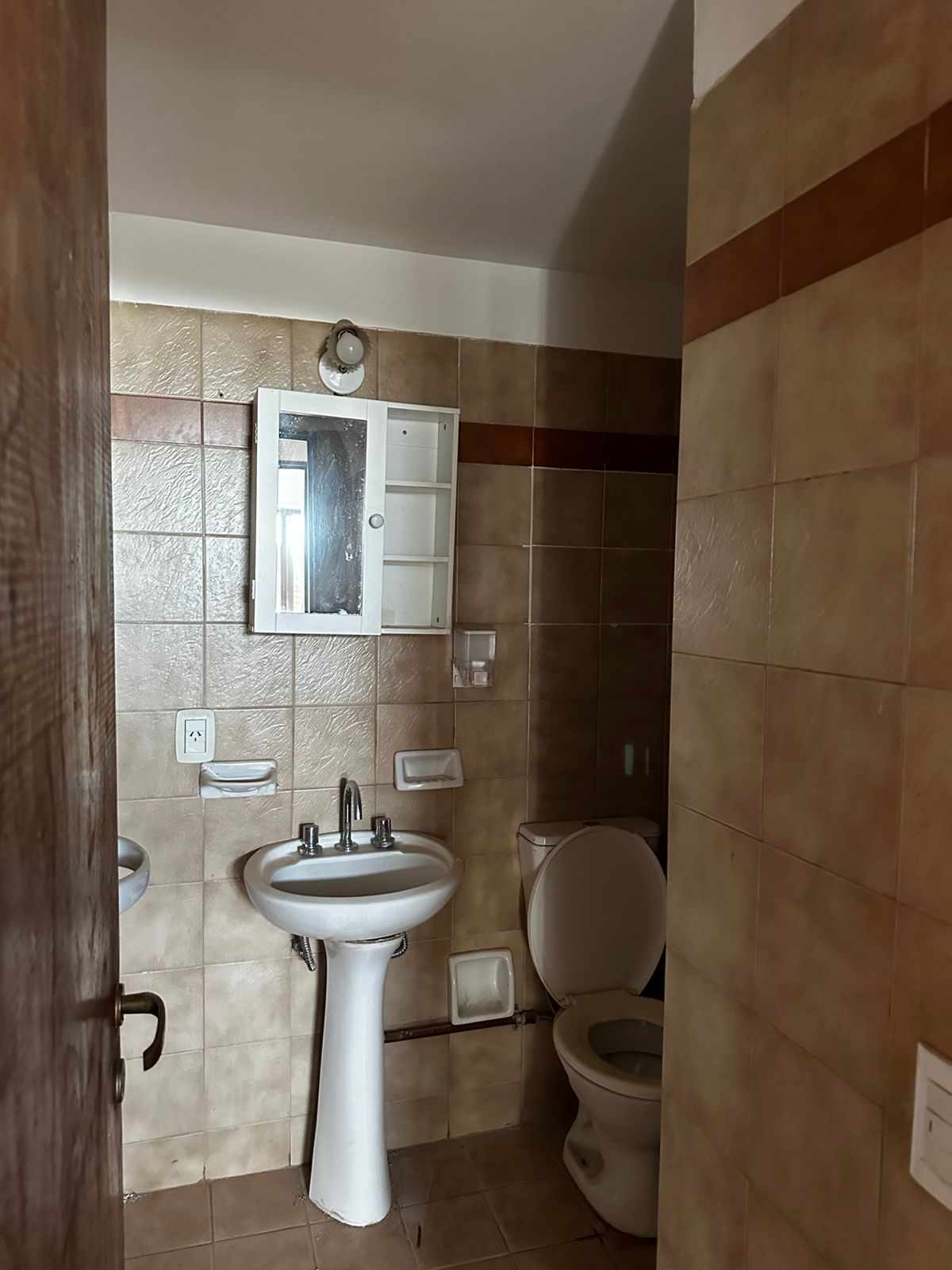 DEPTO EN ALQUILER 3 DORM 2 BAÑOS $500MIL B ALBERDI