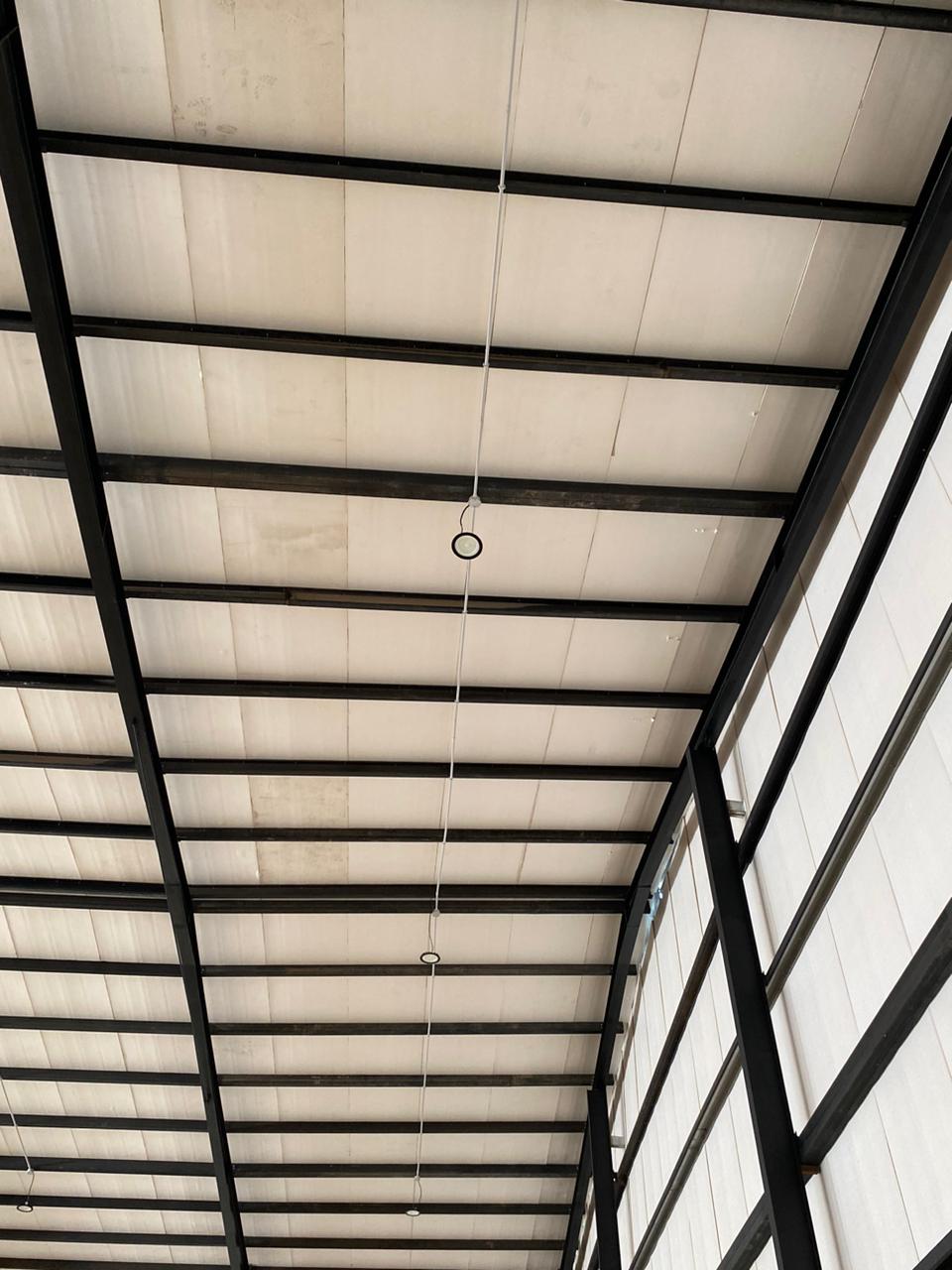 Alquiler de local Zona muy comercial en pleno ctro Alvear 615 zona construccin