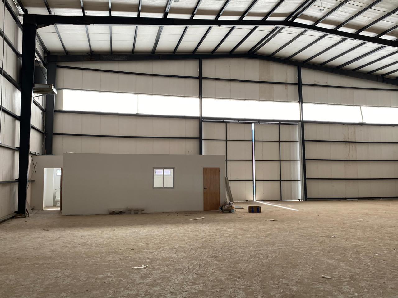 Alquiler de local Zona muy comercial en pleno ctro Alvear 615 zona construccin