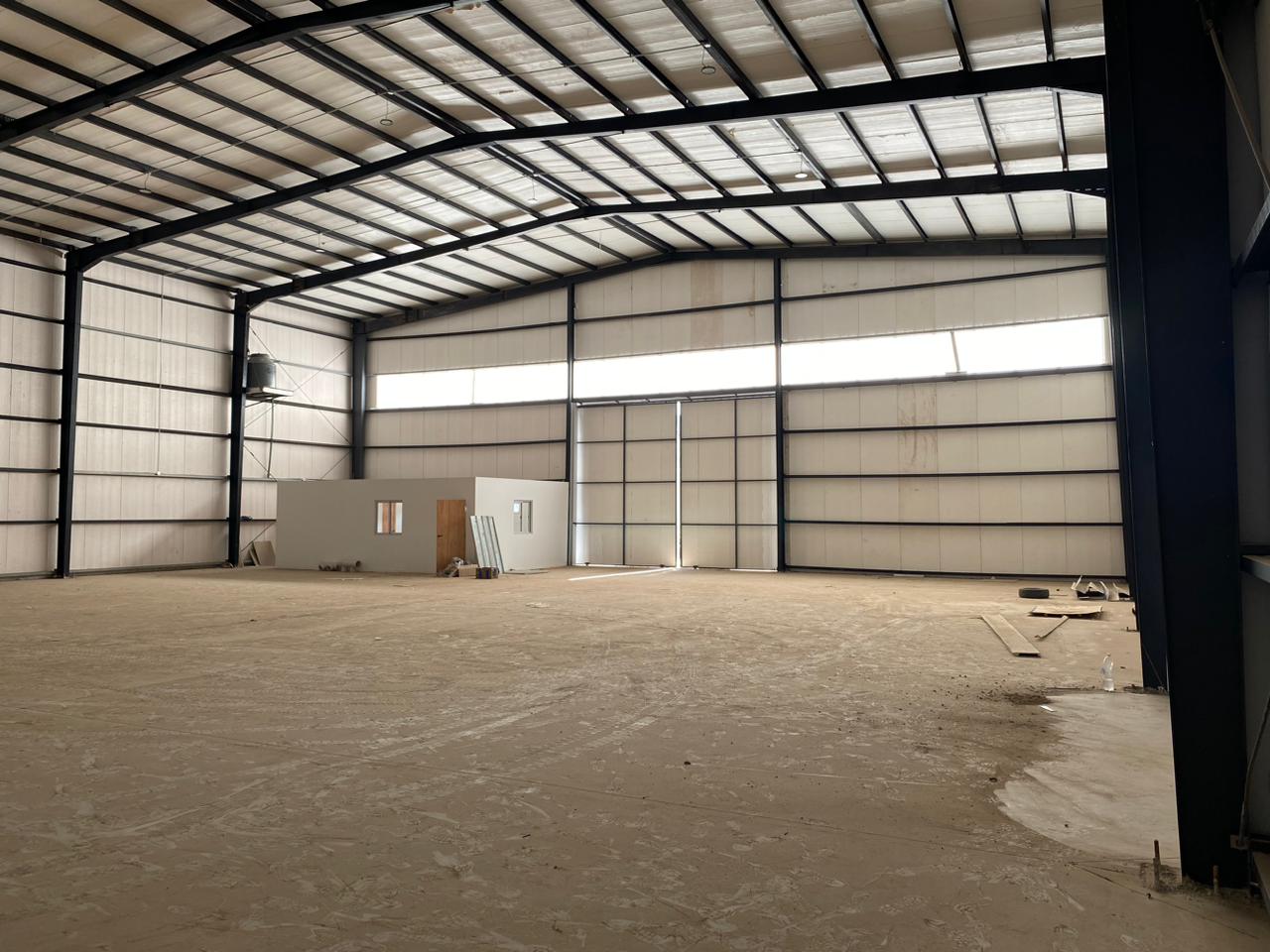 Alquiler de local Zona muy comercial en pleno ctro Alvear 615 zona construccin